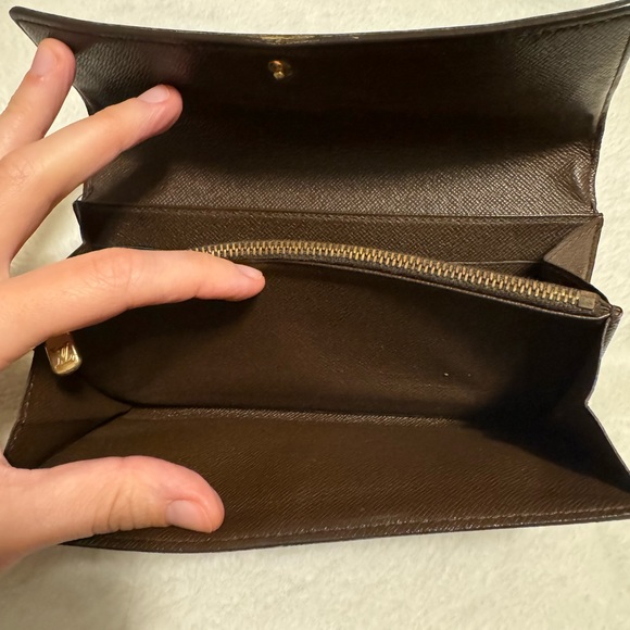 Louis Vuitton Damier great condition wallet - Picture 7 of 9